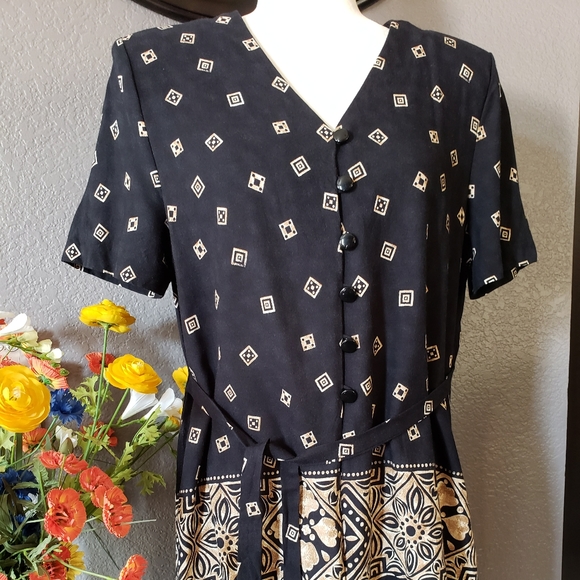 Blouse - Picture 2 of 11